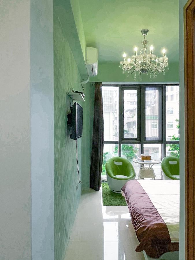 Kaohsiung Raifong Corner Homestay Extérieur photo
