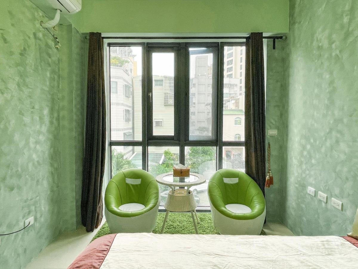 Kaohsiung Raifong Corner Homestay Extérieur photo