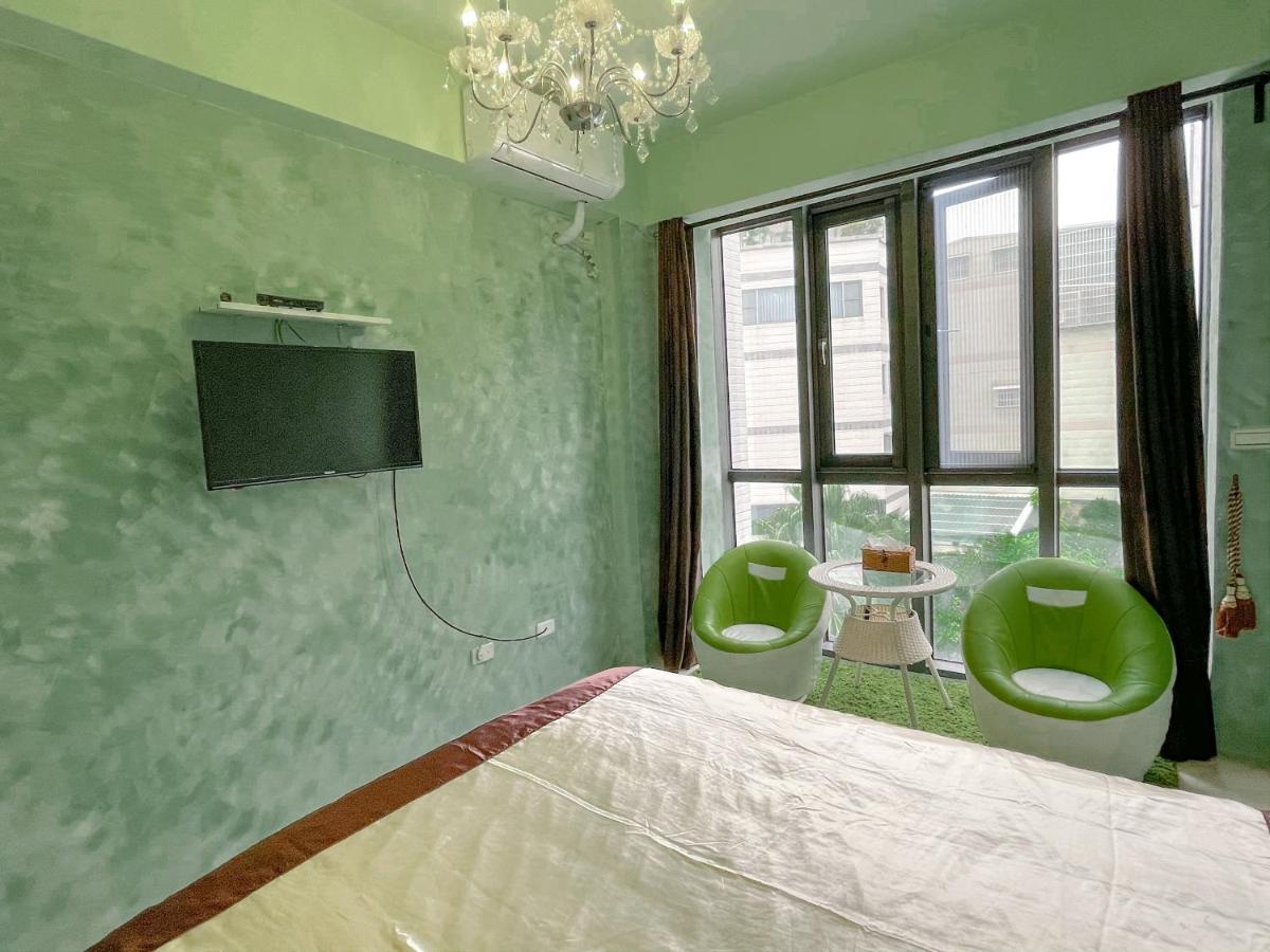 Kaohsiung Raifong Corner Homestay Extérieur photo