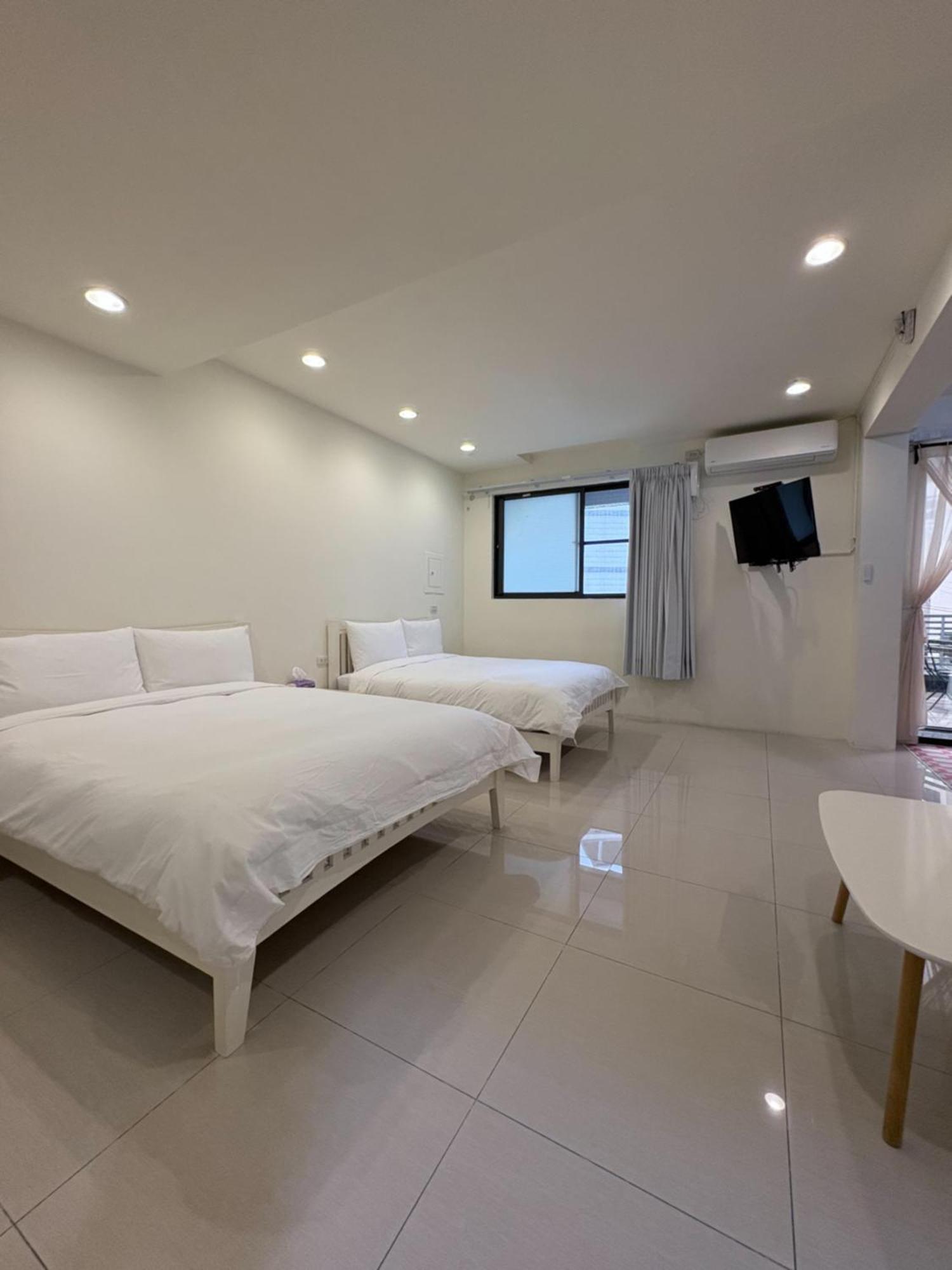 Kaohsiung Raifong Corner Homestay Extérieur photo
