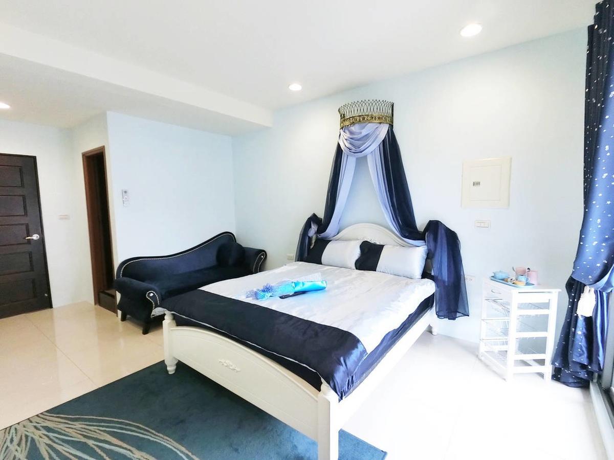Kaohsiung Raifong Corner Homestay Extérieur photo