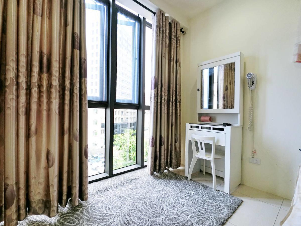 Kaohsiung Raifong Corner Homestay Extérieur photo