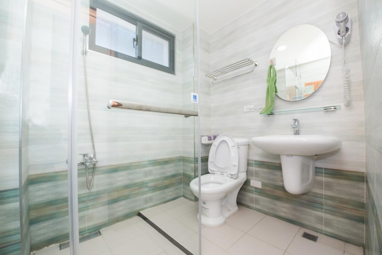 Kaohsiung Raifong Corner Homestay Extérieur photo